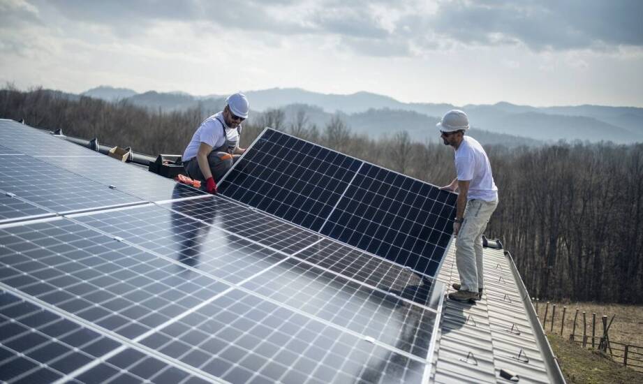 Jakie są główne wyzwania związane z instalacją fotowoltaiki w Sanoku i jak im sprostać?