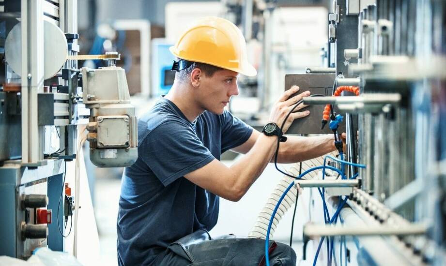 Znaczenie serwisu posprzedażowego oferowanego przez "pak sp z oo" dla długowieczności maszyn