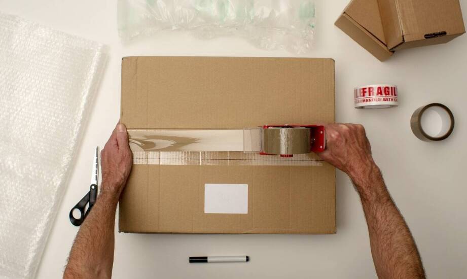 Efektywność kosztowa użycia taśmy do pakowania z logo w małych przedsiębiorstwach