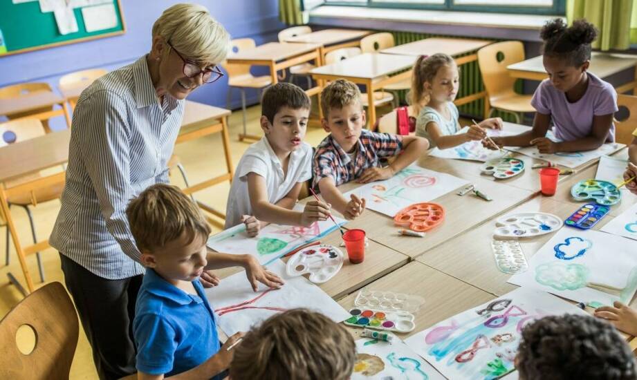 Wycieczki szkolne jako element wielokierunkowego rozwoju dzieci i młodzieży