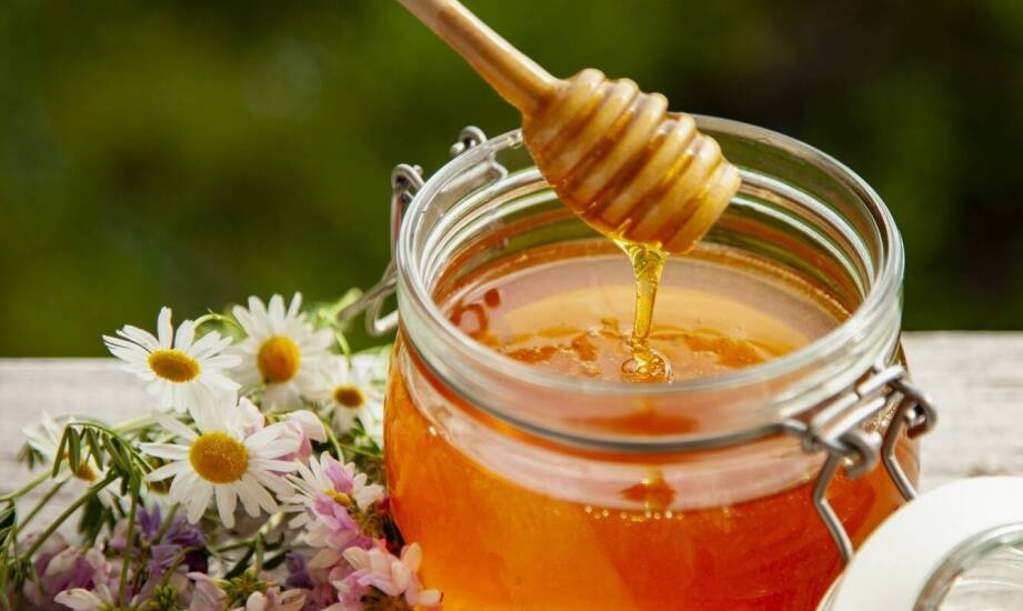 Właściwości miodu wielokwiatowego w diecie dzieci