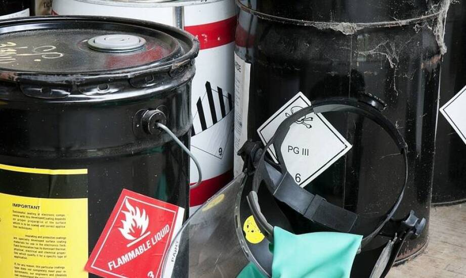 Maski ochronne a ochrona zdrowia – co oferuje hurtownia BHP?