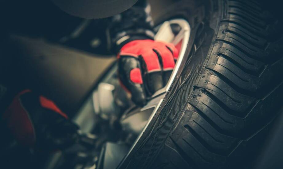 Jak dbać o felgi stalowe i aluminiowe, korzystając z usług na Luboszyckiej?