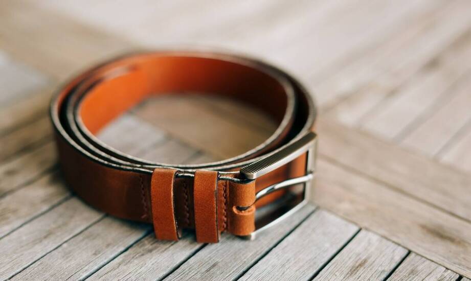 Paski męskie casual a eleganckie dodatki – jak je łączyć?