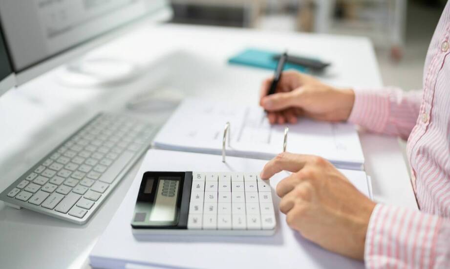 Usługi księgowe — zakres, korzyści i najważniejsze informacje o biurach rachunkowych