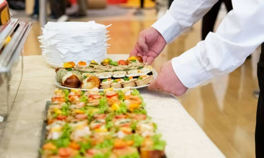 Catering szkolny – zasady komponowania zdrowych posiłków dla uczniów