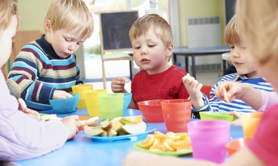 Zdrowe posiłki w przedszkolu – znaczenie cateringu dla najmłodszych