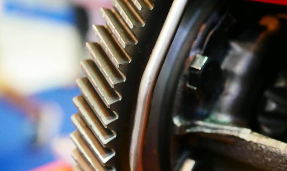 Chip tuning silnika – korzyści, działanie i wpływ na osiągi samochodu