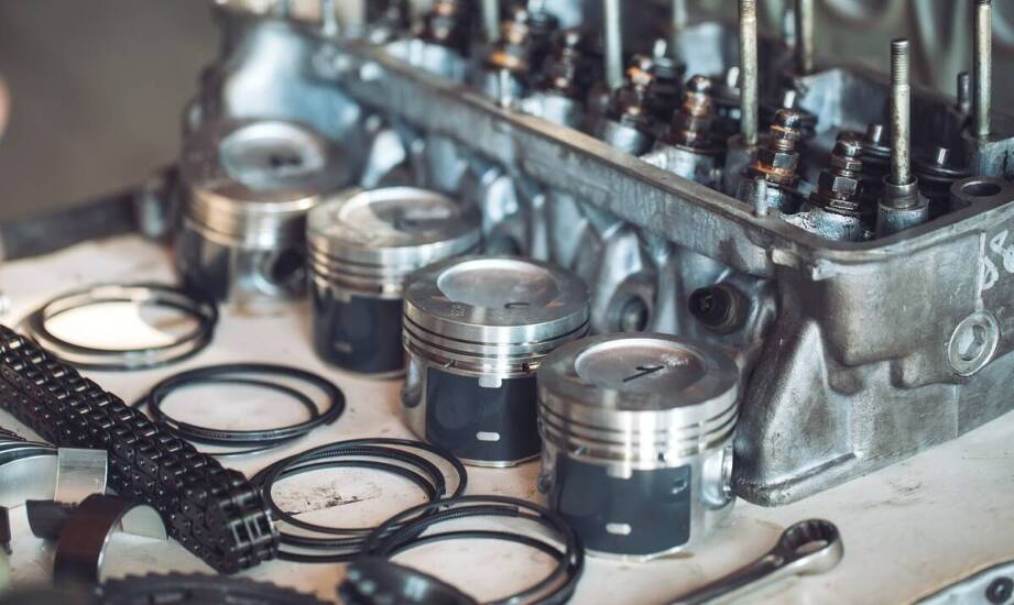 Chipowanie silnika – najważniejsze informacje, korzyści i możliwe efekty