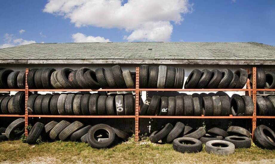 Utylizacja opon – najważniejsze informacje i aktualne rozwiązania branżowe