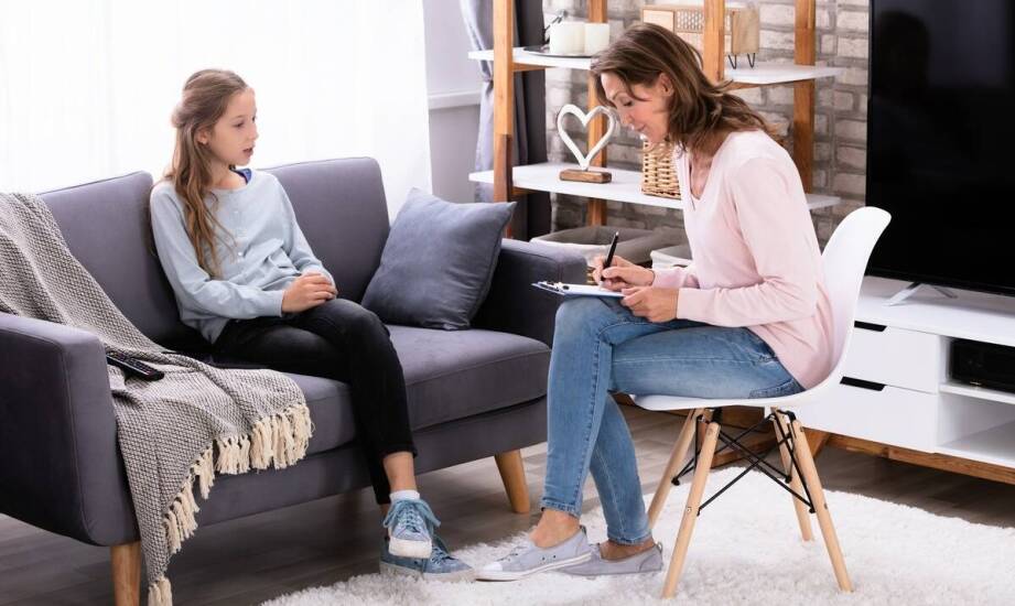 Terapia seksuologiczna dla młodzieży: kiedy jest potrzebna i co obejmuje?