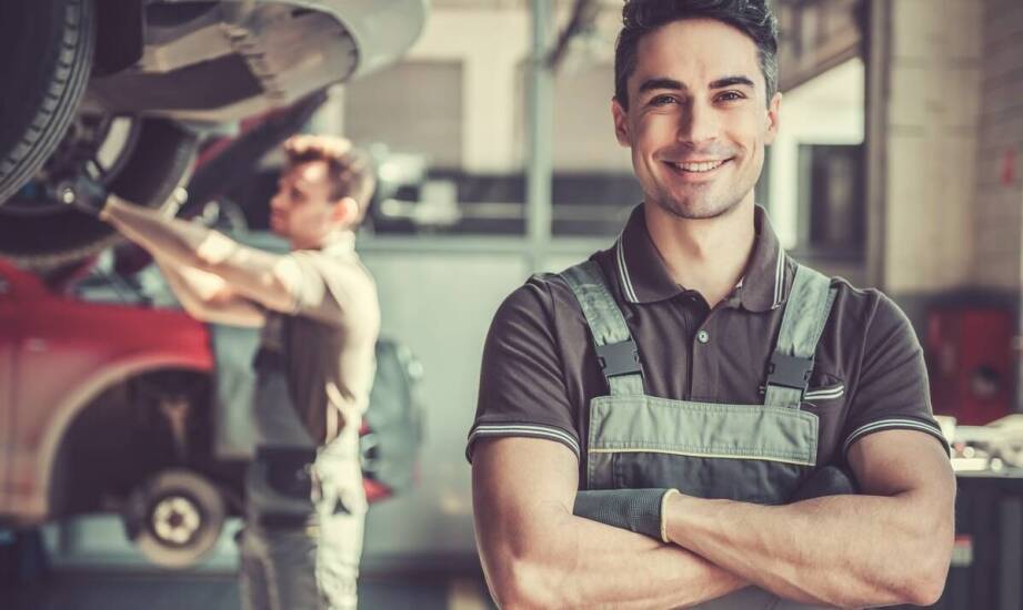 Dobry mechanik samochodowy – na co zwrócić uwagę przy wyborze usług