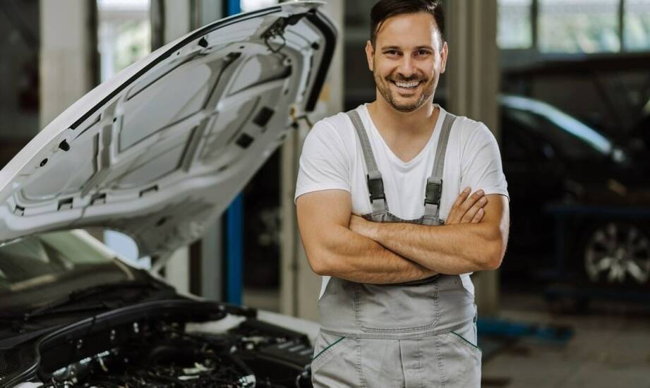 Zakres usług i najczęstsze naprawy wykonywane przez mechanika samochodowego