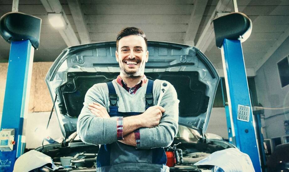 Czym wyróżnia się rzetelny serwis samochodowy i sprawdzony mechanik