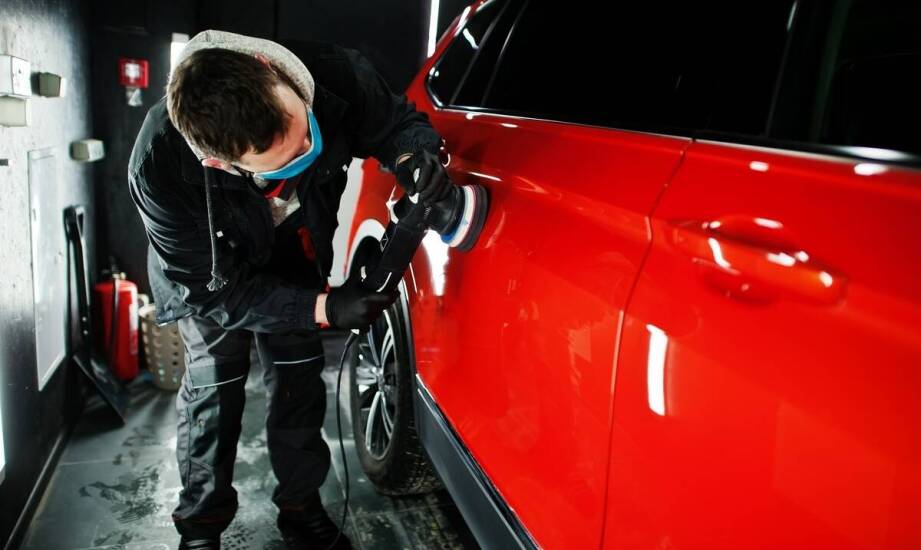 Lakiernictwo samochodowe – najważniejsze informacje i etapy procesu naprawy