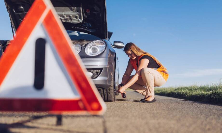 Autoholowanie – co warto wiedzieć o transporcie i pomocy drogowej