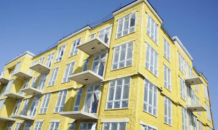 Docieplenia budynków – sprawdzone metody i korzyści termomodernizacji