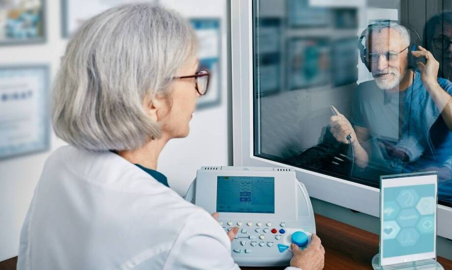 W jaki sposób innowacyjne technologie medyczne są wdrażane w praktyce klinicznej?