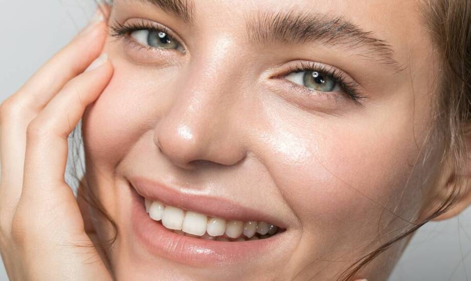 Skuteczne metody wybielania nakładkowego zębów – na czym polega zabieg