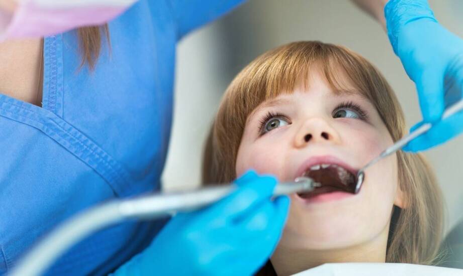 Stomatologia dziecięca – najważniejsze informacje i korzyści dla najmłodszych