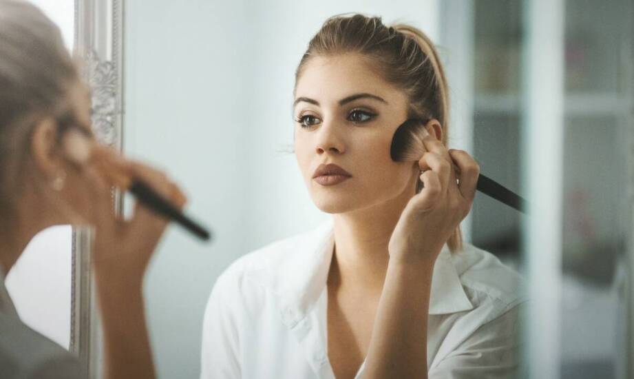 Szkolenia kosmetyczne – możliwości rozwoju i trendy w branży beauty