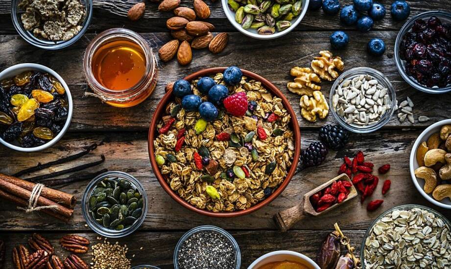 Mieszanka owoców liofilizowanych jako idealny dodatek do śniadań
