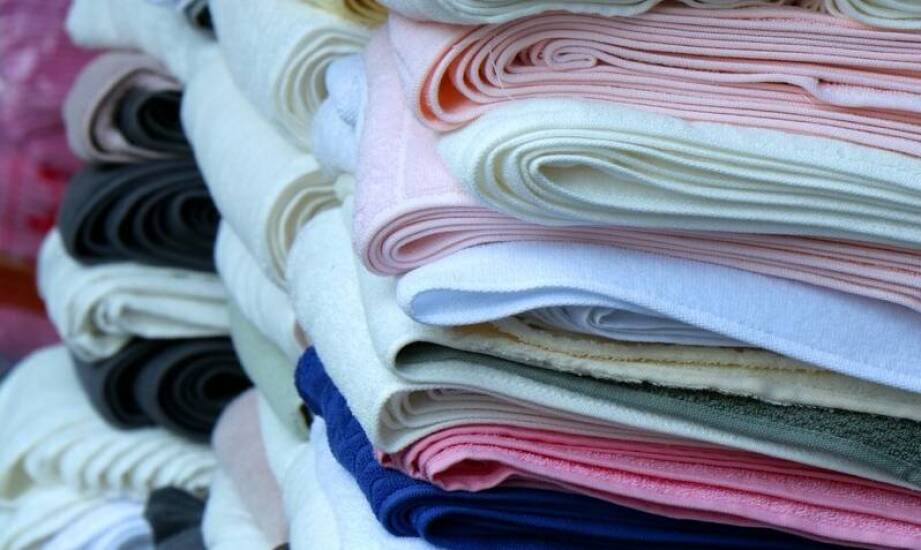 Prześcieradła frotte – komfort snu i praktyczne rozwiązania do sypialni