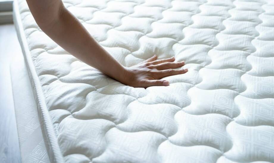 Pokrowce na materace – funkcje, rodzaje i korzyści dla zdrowego snu