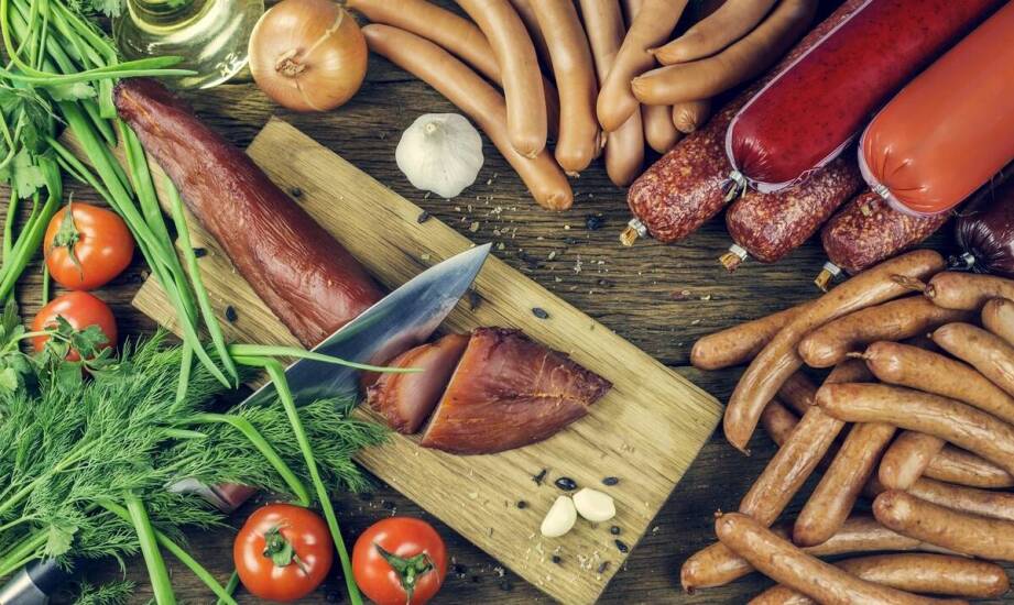 Tradycja i innowacje w branży mięsnej – przegląd rynku wędliniarskiego