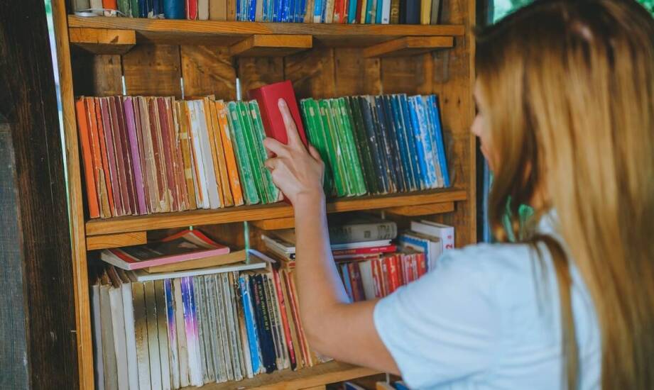 Jak wybrać biuro rachunkowe? Kluczowe aspekty współpracy z księgowością