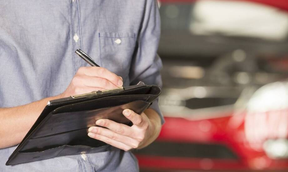 Co warto wiedzieć o sprawdzaniu stanu pojazdu przed zakupem używanego auta