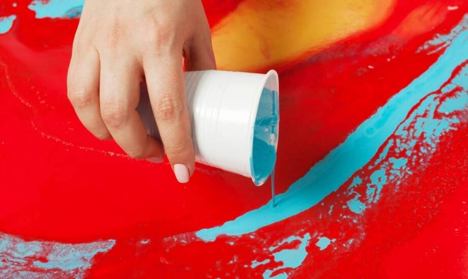 Lakierowanie na mokro – etapy, zalety i zastosowanie tej metody