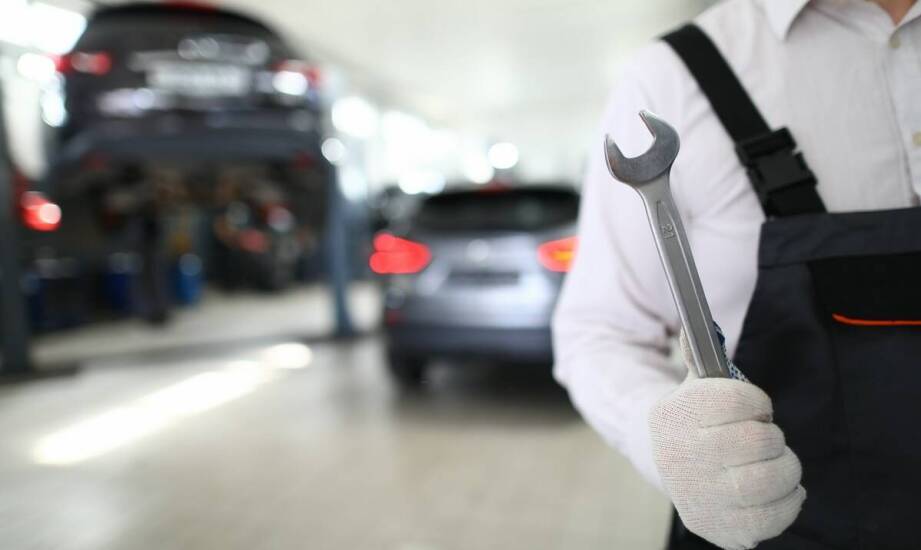 Najważniejsze informacje o serwisowaniu samochodu – na co warto zwrócić uwagę