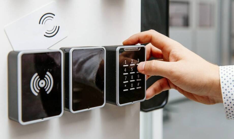 Elektroniczne systemy kontroli dostępu – bezpieczeństwo i wygoda w obiektach