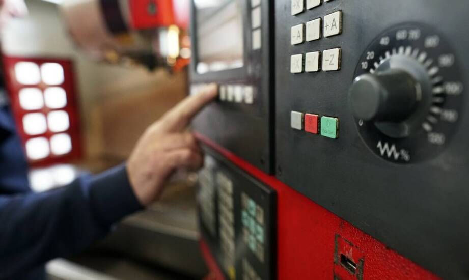 Nitownice – zastosowanie, rodzaje i serwisowanie urządzeń do nitowania