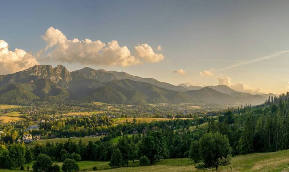 Kolejka Izerska: fascynująca podróż przez malownicze krajobrazy