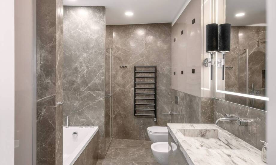 Praktyczne wskazówki przy wyborze sprzętu oświetleniowego do łazienki