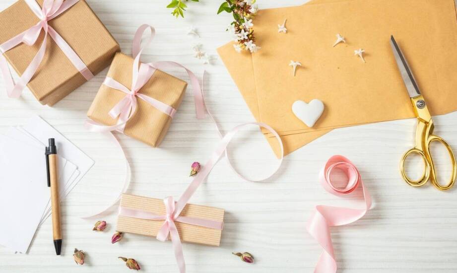 Jak wybrać kartki na ślub, które będą pasować do stylu wesela?