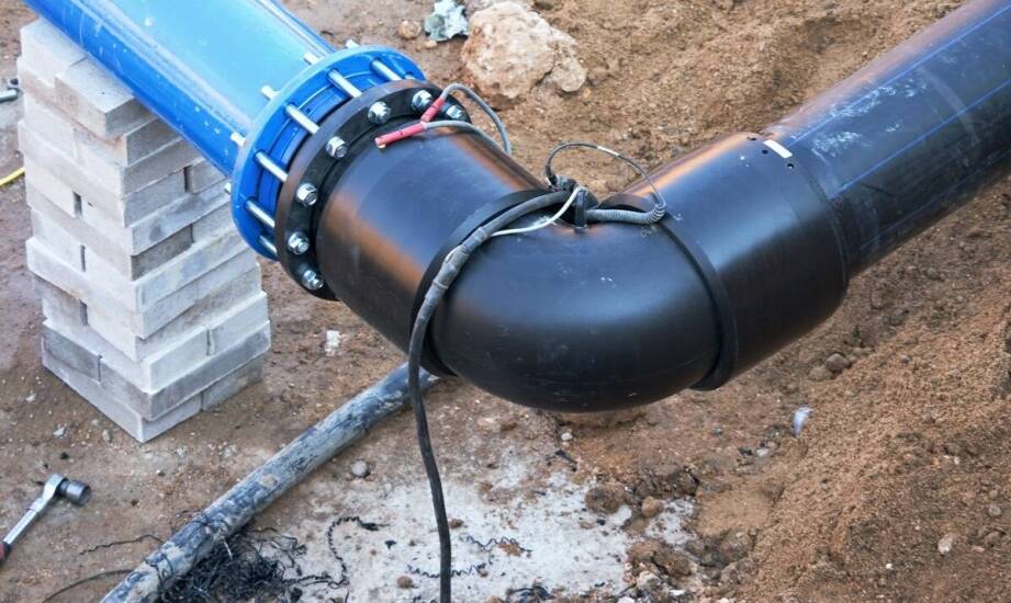 Jak przejścia PE/stal wpływają na efektywność energetyczną instalacji?