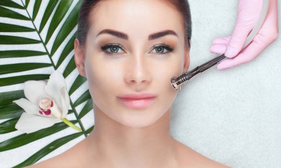 Porównanie metod oczyszczania skóry: oxybrazja vs. inne techniki