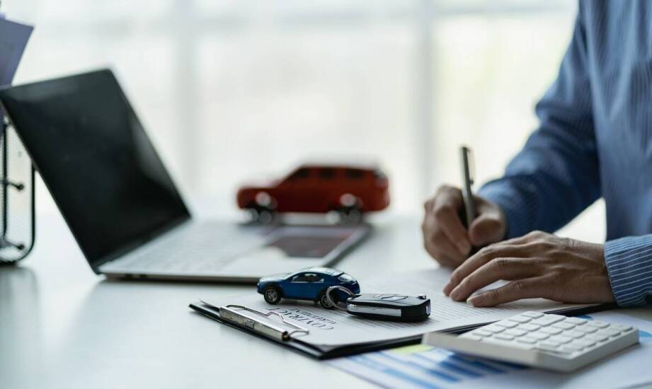 Jak przebiega transakcja w punkcie skupu aut?