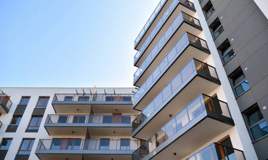 Jak wygląda rynek mieszkań pod stolicą? Analiza trendów i cen