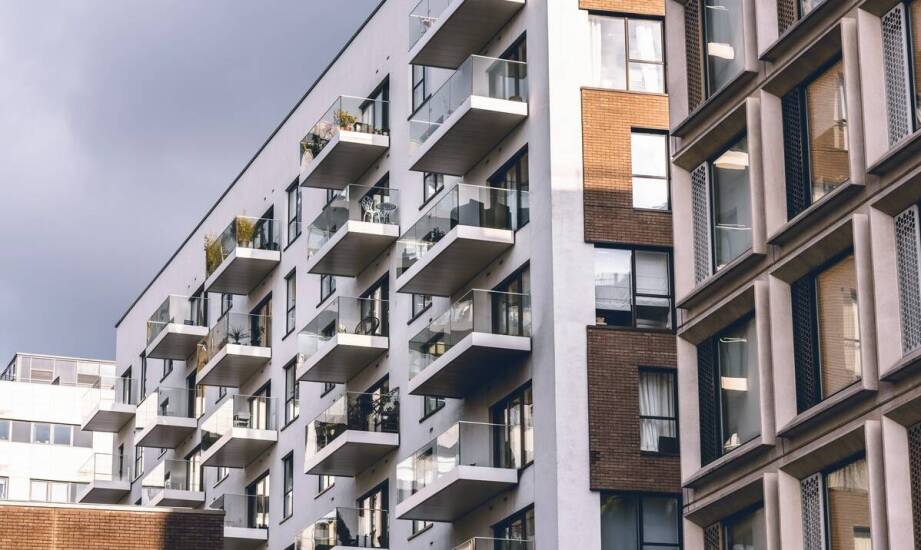 Jak wybrać mieszkanie z dogodnym dojazdem do autostrady A2?