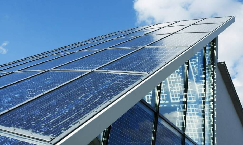 Jak działają panele słoneczne i jakie korzyści przynoszą użytkownikom