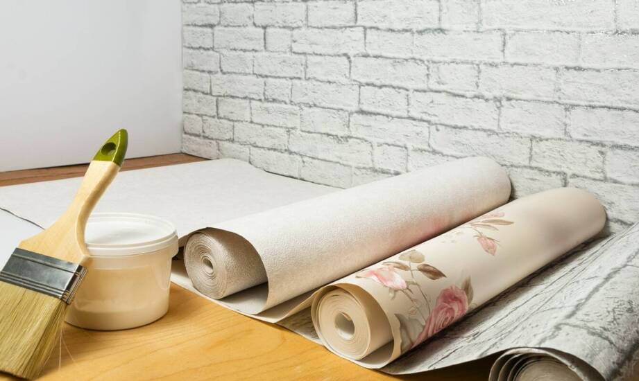 Jak dobierać kleje do tapet? Najważniejsze informacje od producentów