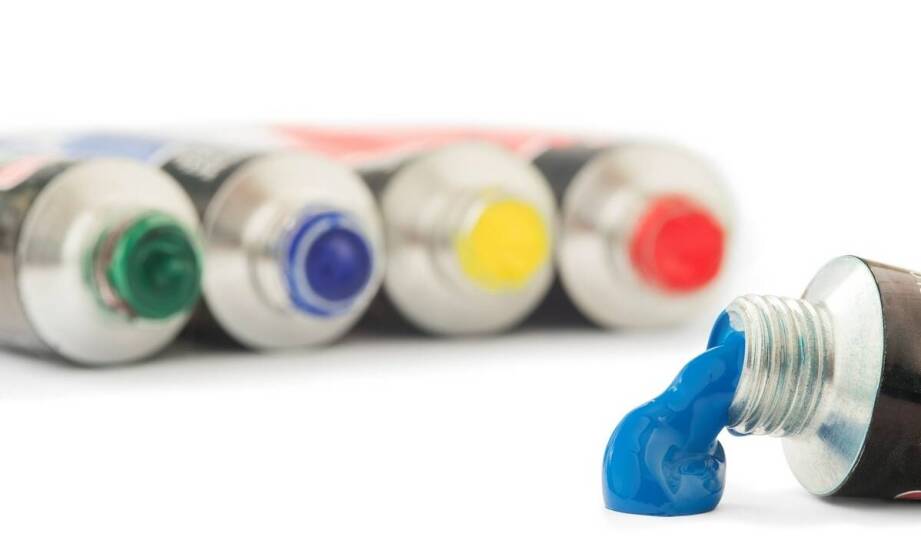 Kleje pod własną marką – jak powstają i dlaczego zyskują popularność