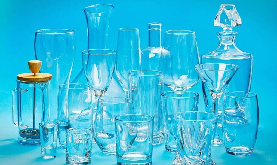 Szkło lacobel w aranżacjach wnętrz – inspiracje i praktyczne zastosowania