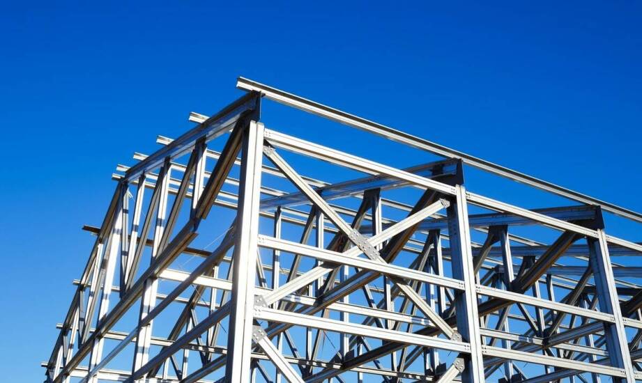 Konstrukcje budowlane – kluczowe materiały, wyzwania i nowe możliwości