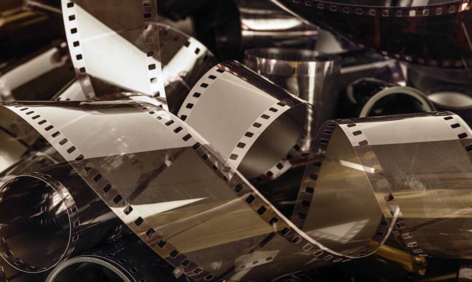 Jak powstaje wysokiej jakości folia? Procesy i technologie produkcji