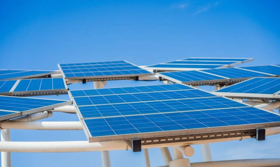 Moduły fotowoltaiczne – czym są i jakie możliwości oferują użytkownikom